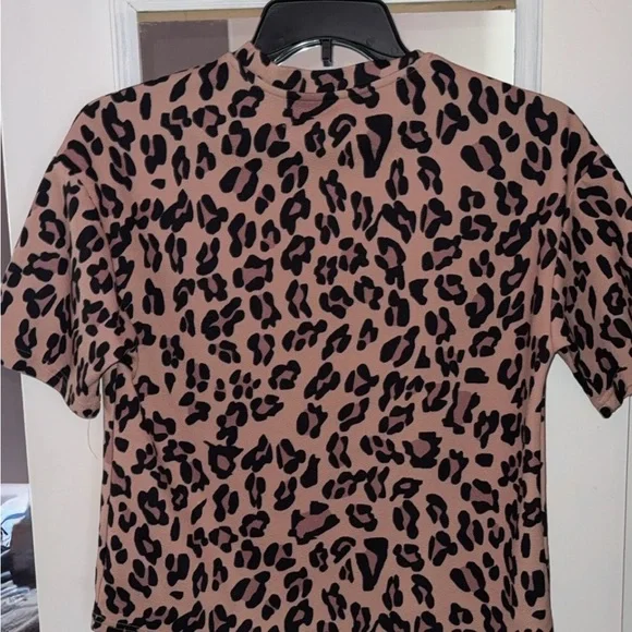 SHEIN Black and Tan Leopard Print Top - Picture 2 of 4